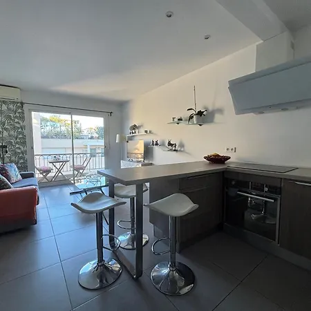 Appartement Sea View Walking Distance Old Town