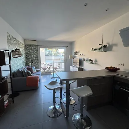 Sea View Walking Distance Old Town Appartement
